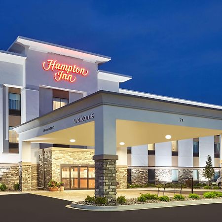 Hampton Inn Фон-дю-Лак Экстерьер фото